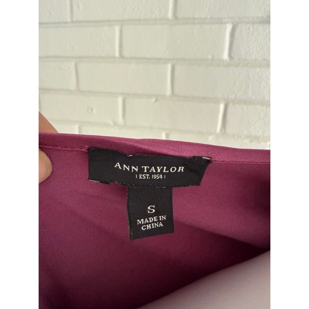 Ann Taylor 94% Silk Berry Shift Dress Small Minimalist Cap Sleeve - Picture 15 of 15